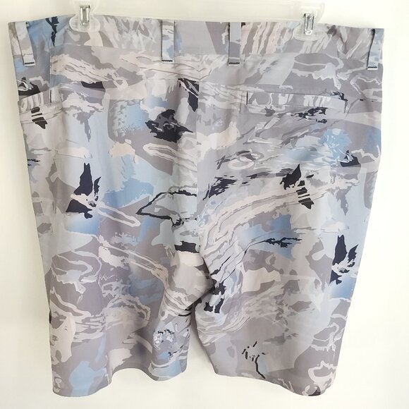 Under Armour Shorts Men's 42 Loose Blue Gray Camo HeatGear 1253131 - Picture 3 of 10